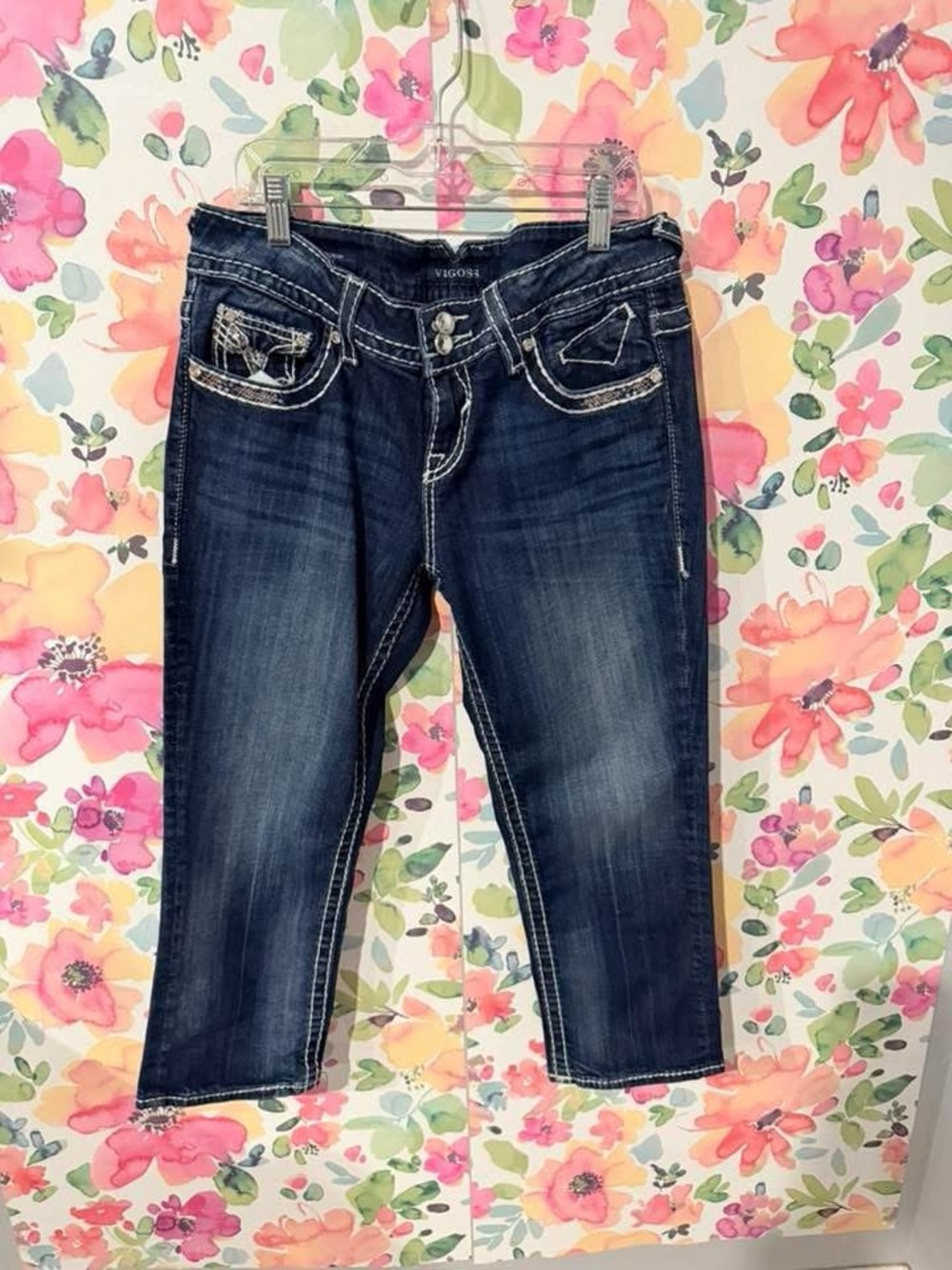 Vigoss Women's Dark Wash Cropped Jeans with Embroidered Pocket Trim